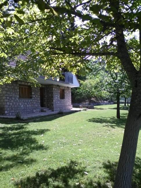 Mikro Katafygio Stavli Extérieur photo